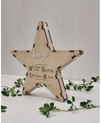 Estrella de madera personalizada con nombre de bebé